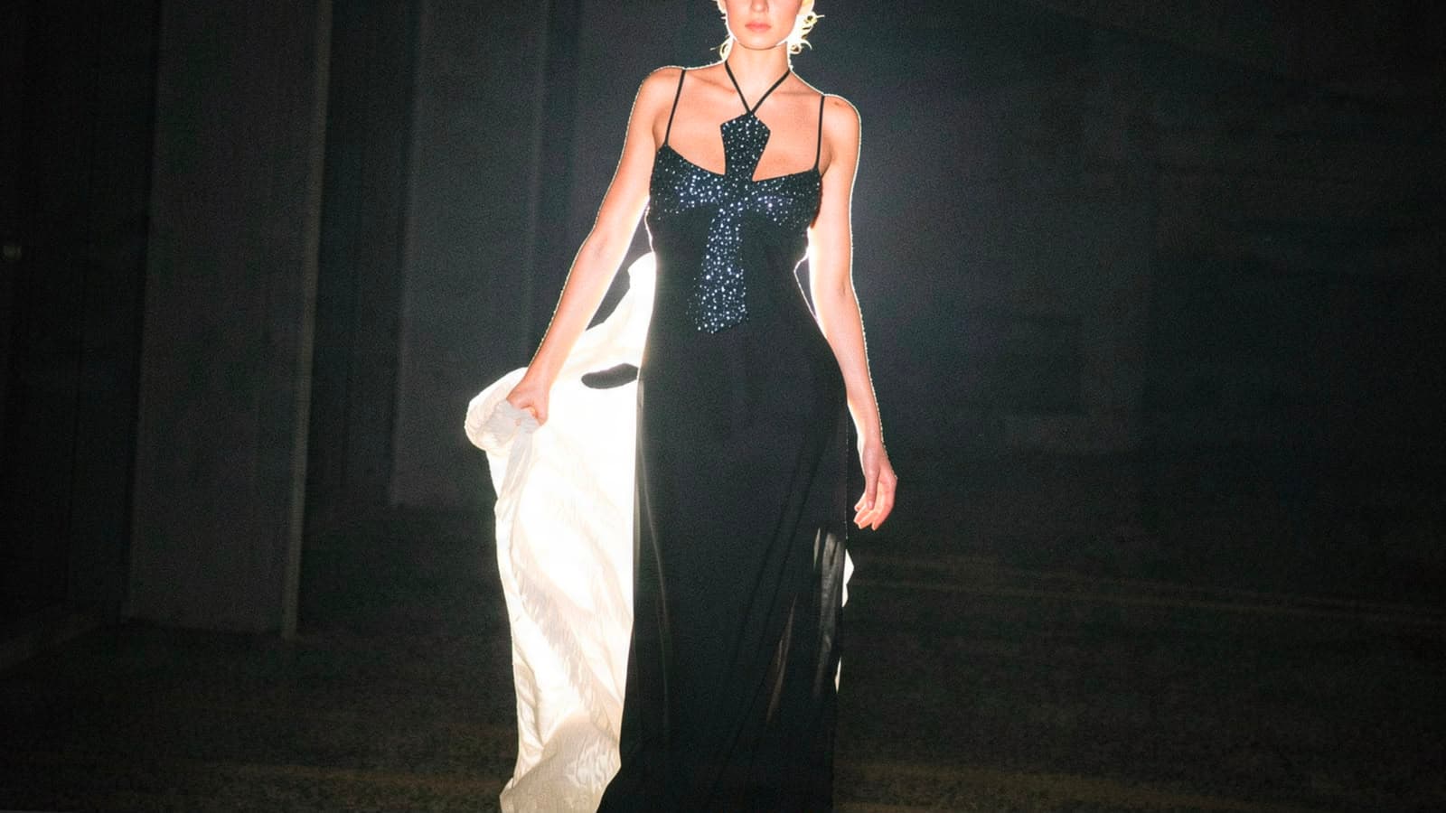 Santa Mardía — Desfile